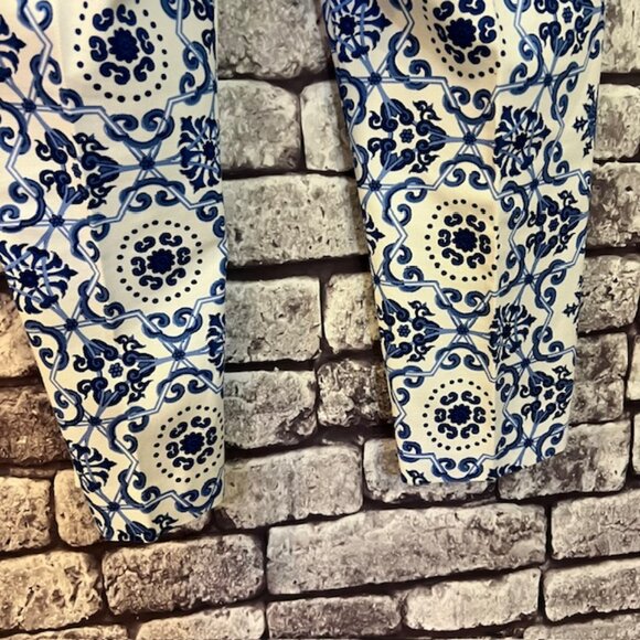 Talbots Blue & White Crop Pants Size 14 - Picture 7 of 8